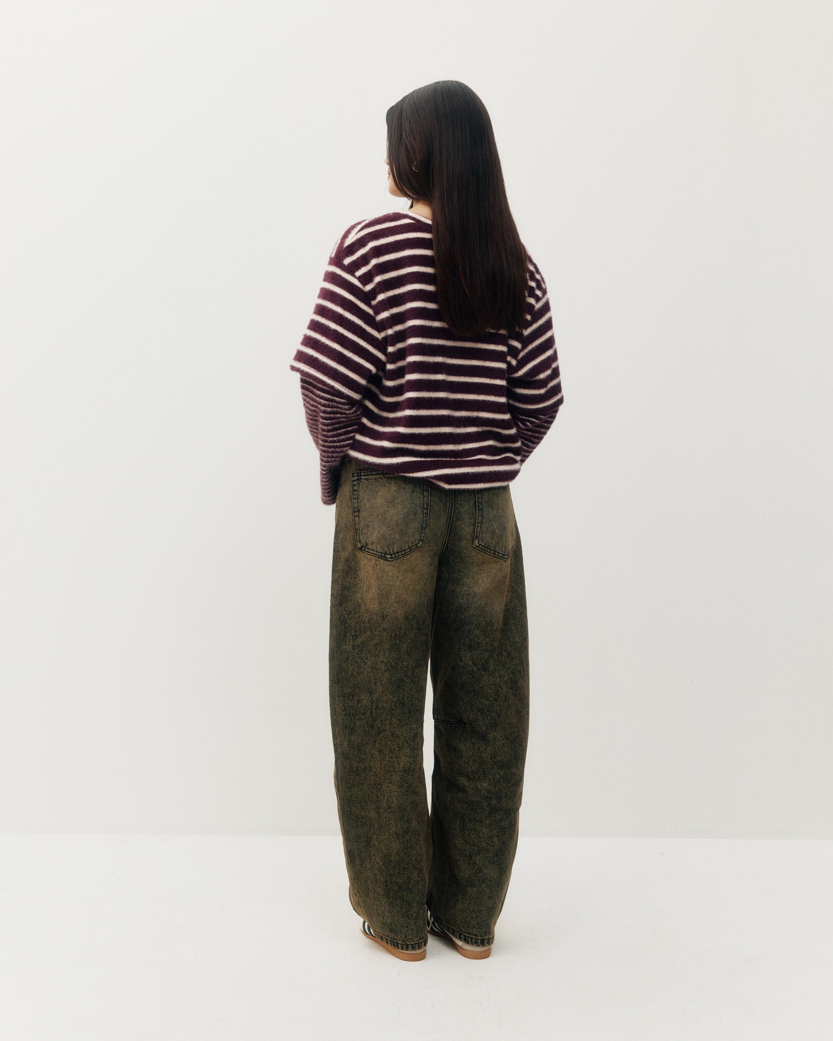 Jacqueline Barrel Leg