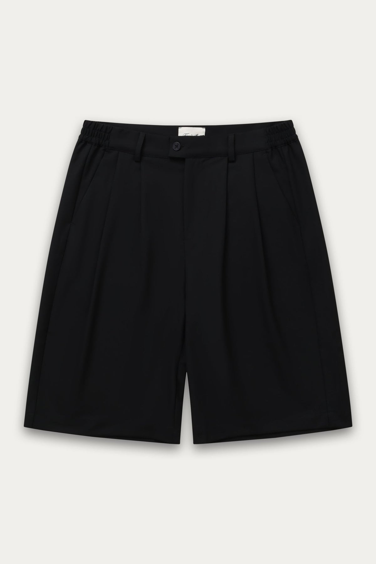 Double Pleated Shorts BLACK | KUWALLA TEE