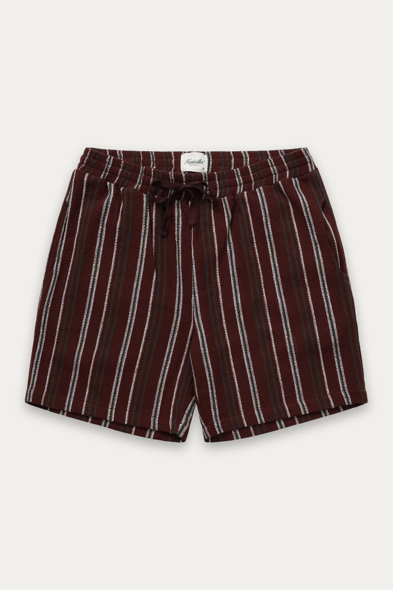 Short à rayures texturées