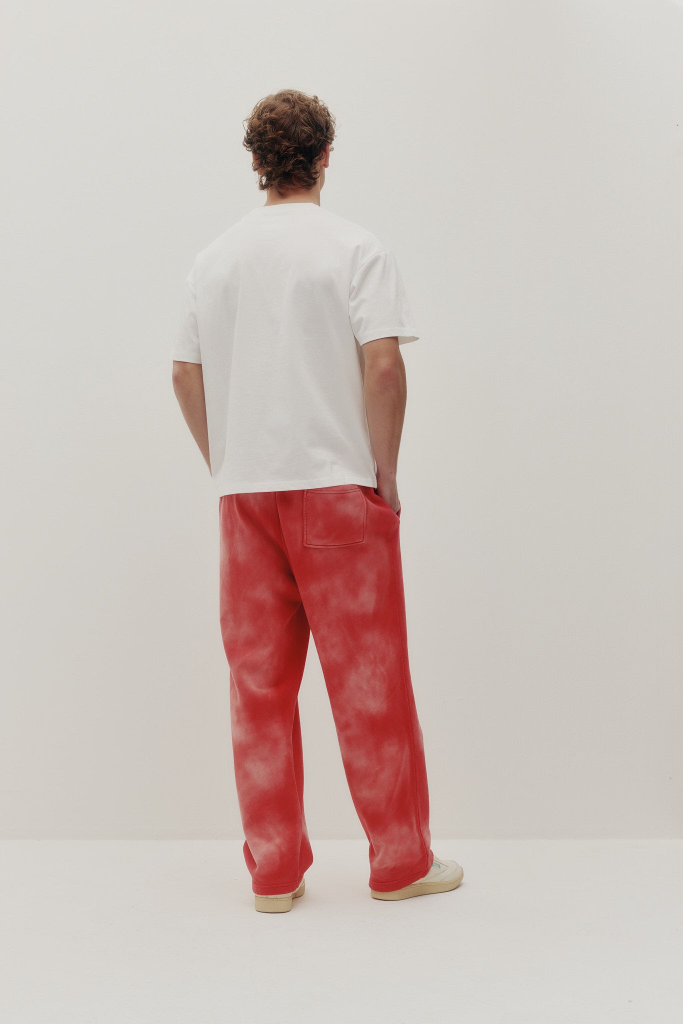Pantalon de jogging délavé à jambe droite
