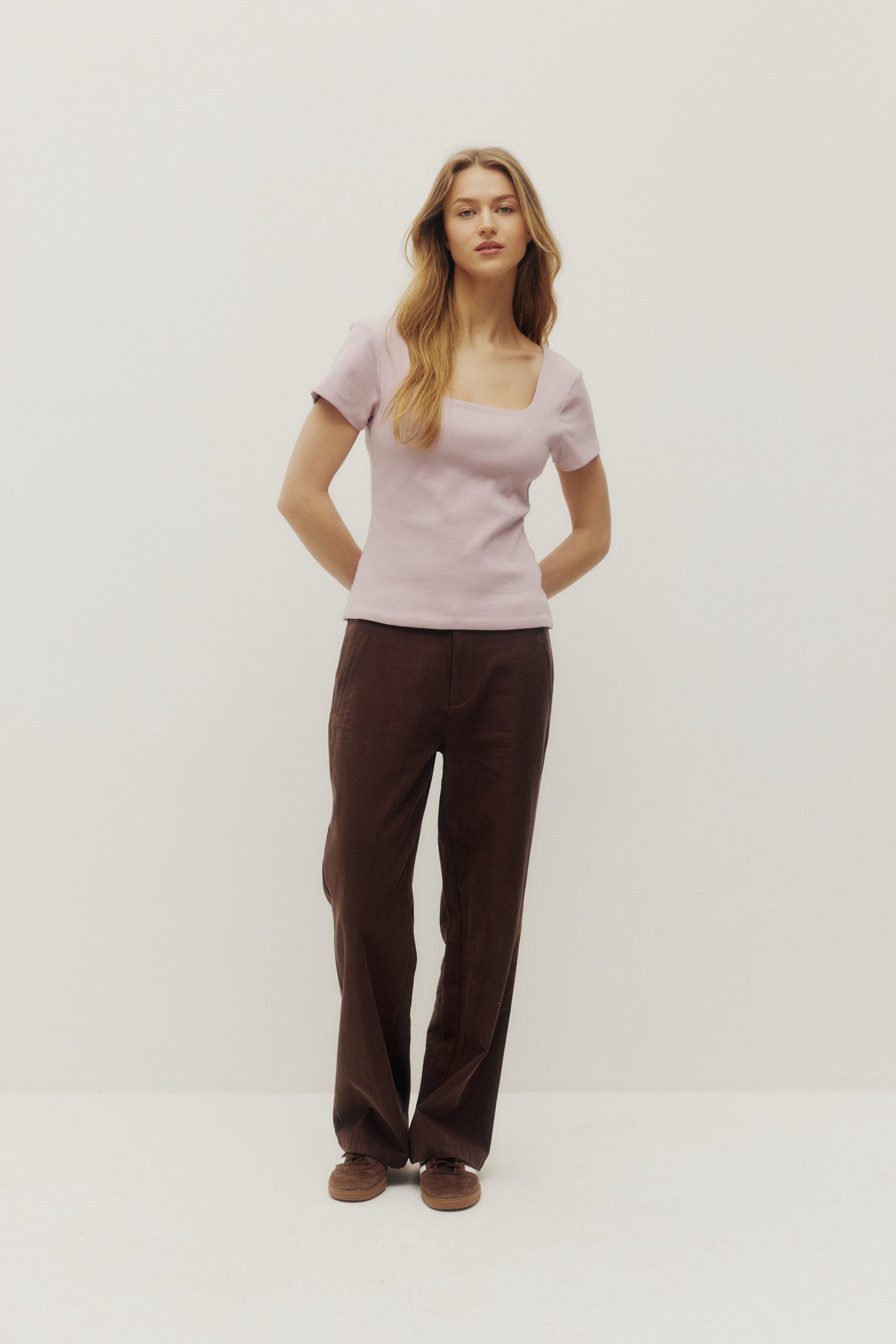 Rosie Low-Rise Linen Pants