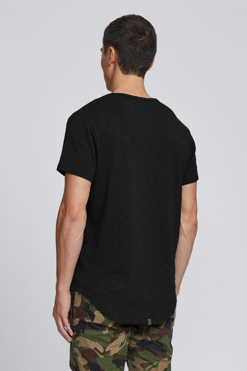 T-shirt flammé asymétrique