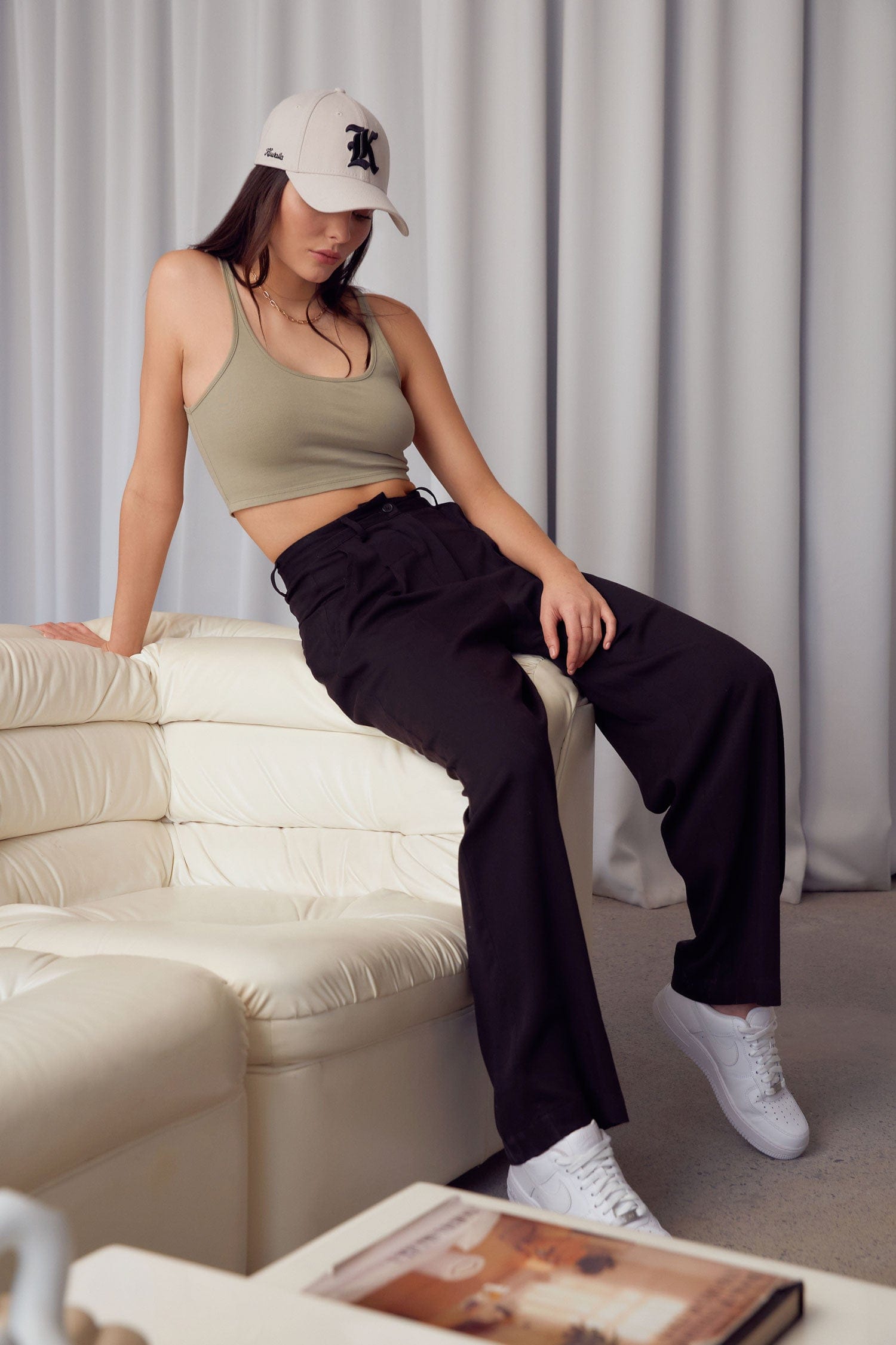 Pantalon évasé à plis