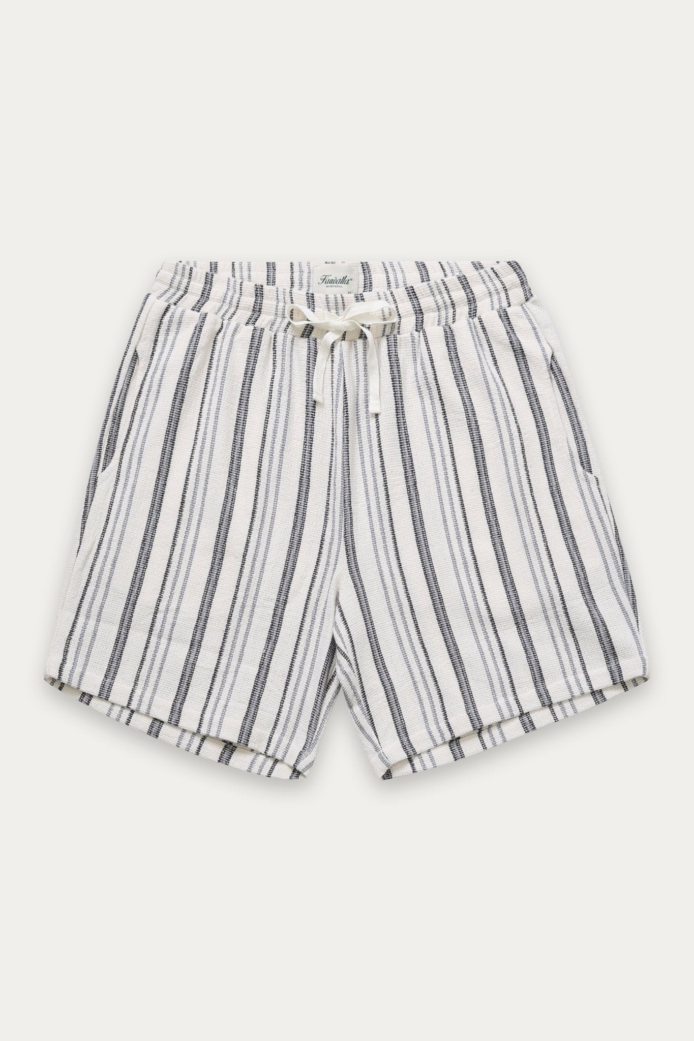 Short à rayures texturées