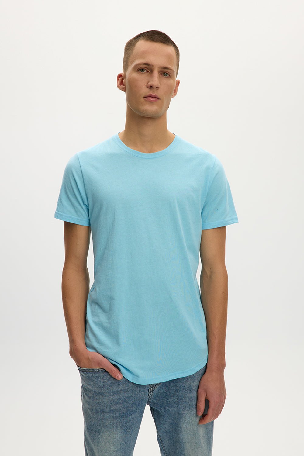 Eazy Scoop Tee