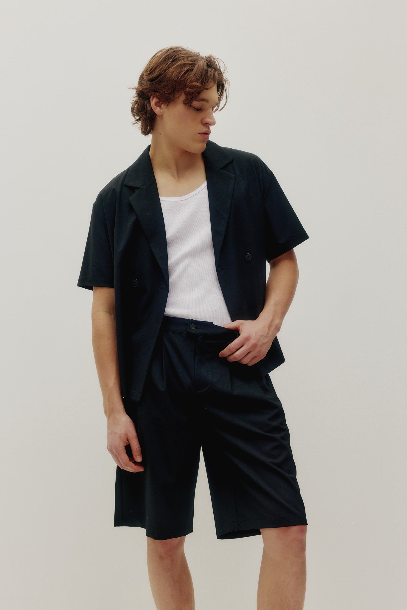 Double Pleated Shorts BLACK | KUWALLA TEE