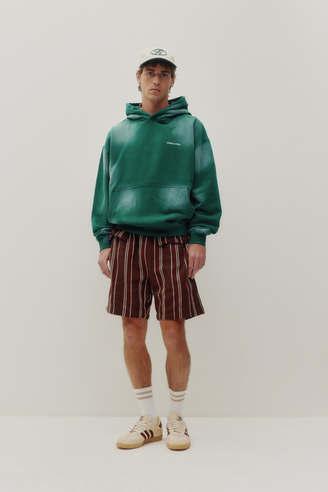 Sweat à capuche délavé