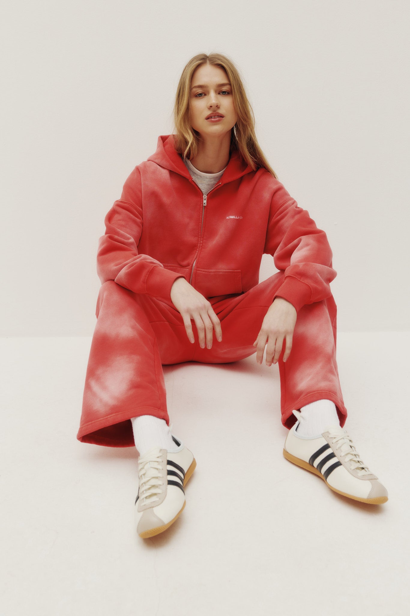Sweat à capuche zippé délavé