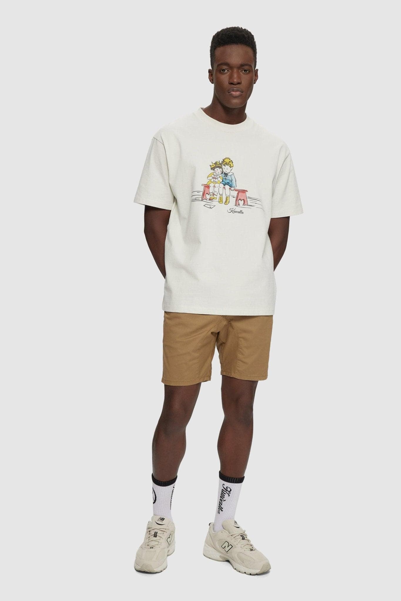 White shop shorts streetwear